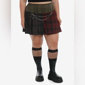 Social Collision Red Green & Brown Plaid Chain Pleated Skirt XL